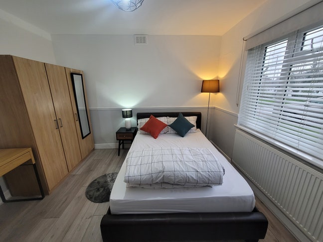 Lovely double bedroom hygienic environment  Main Photo