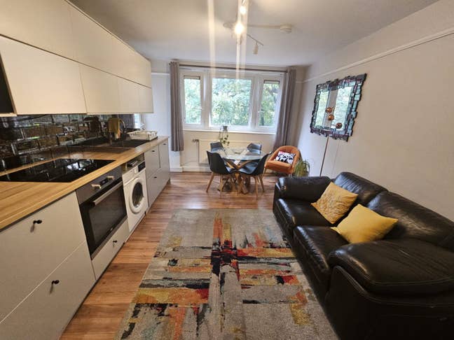 Modern 4 bed flat-Oldstreet/Barbican/Angel Station Main Photo