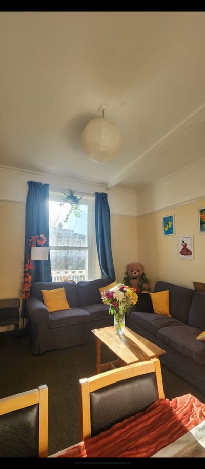 Spacious Room Near Clifton Downs | Females Pref. Main Photo