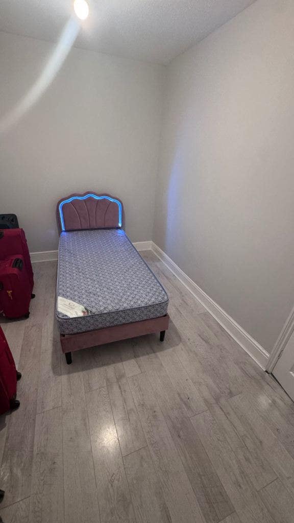 A Spacious 1 single and box room for rent in mk428 Main Photo