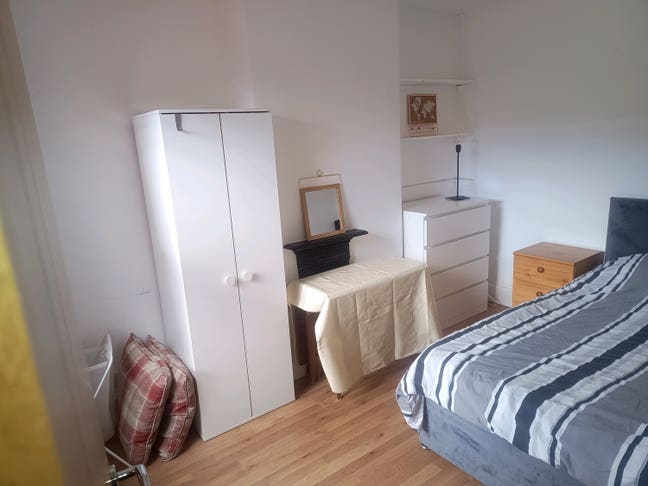 Nice double room town centre location  Main Photo