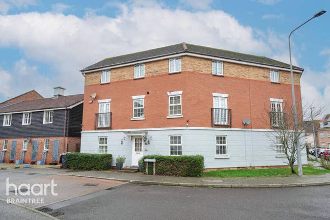 Spacious Fully Furnished Double Room to Rent  Main Photo