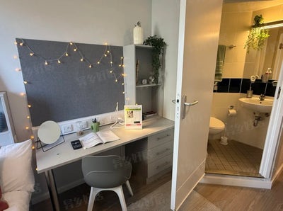 Urgent Sublet – iQ Will Wyatt Court, London | &pound;330 Main Photo