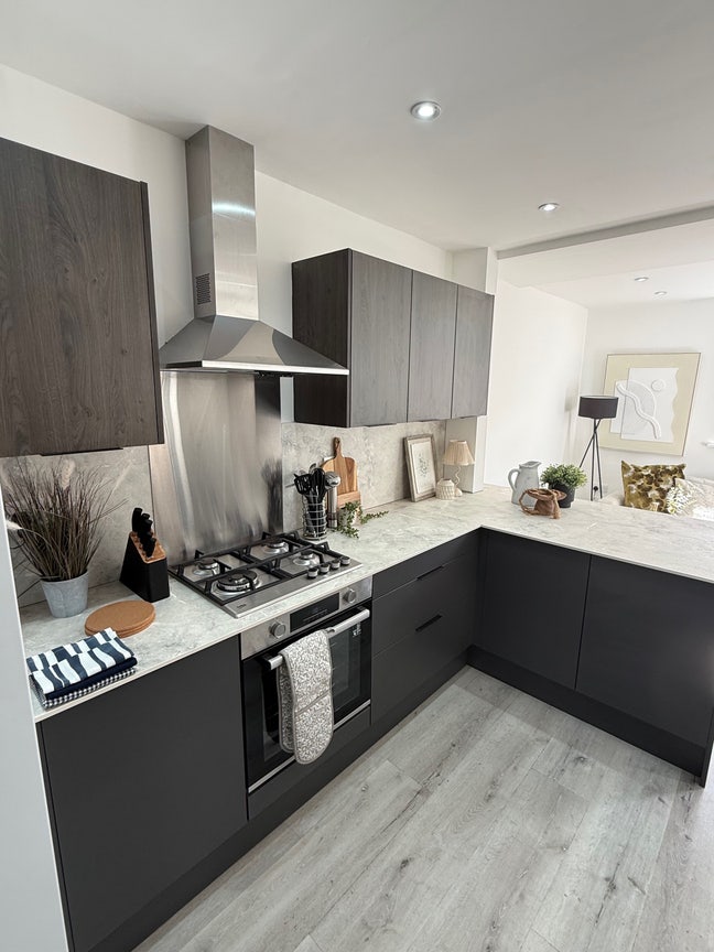 Premium professional co-living in Roath Main Photo