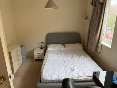 Double Room with ensuite in Fulham Gated Community Main Photo
