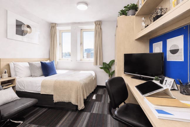 &pound;123pw Classic Studio Student Rooms | Coventry Main Photo