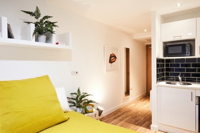  Bills included | Gym | Studio flat in X1 Liv One Main Photo