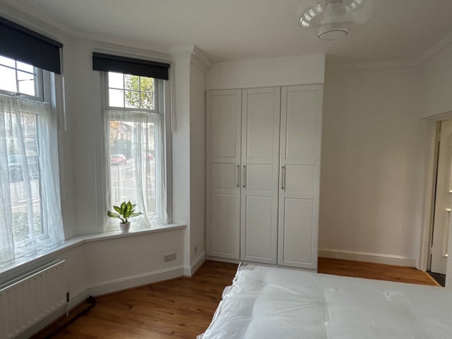 Beautiful Ensuite Room Main Photo