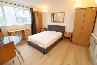 2 Room Ensuite |Near Hammersmith|Couples Welcome!✨ Main Photo