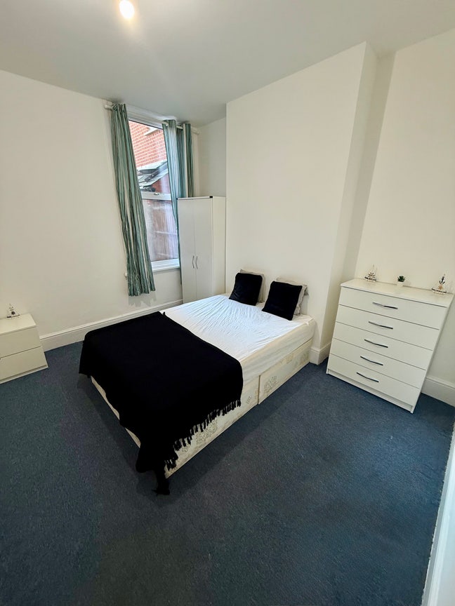 Zone 2, Refurbished House Last Double Room  Main Photo