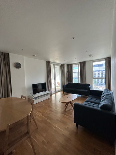 Modern Double Room in East Village Main Photo