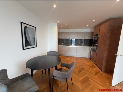 East Tower,2B2B Ensuite Room for Rent Main Photo