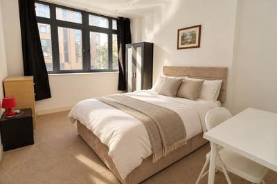 🏙️ Holloway Living |Ensuite + Double |2mins Tube Main Photo