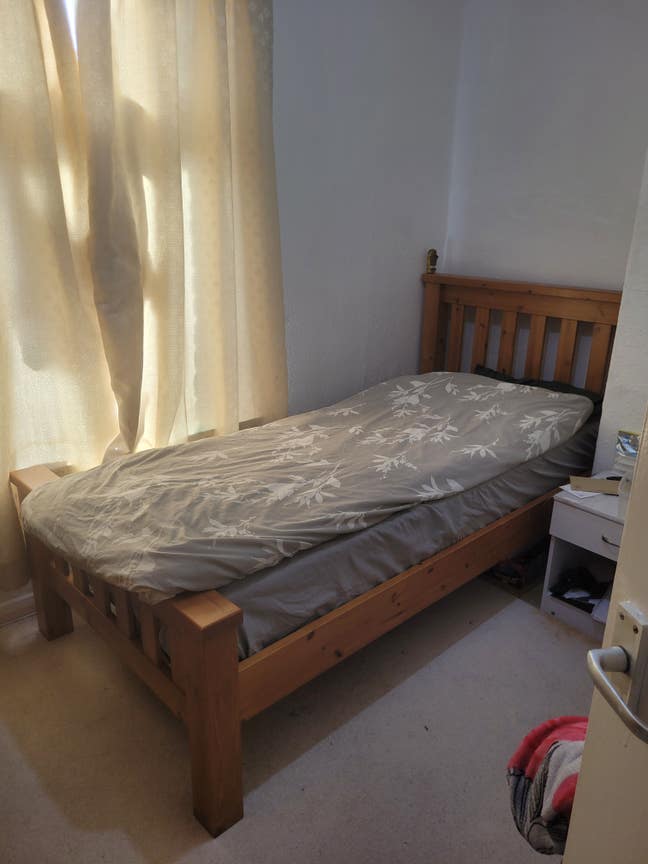 Double Room to Rent in a Terraced House Main Photo