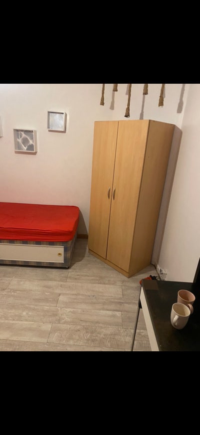 Furnished Single Room  Main Photo