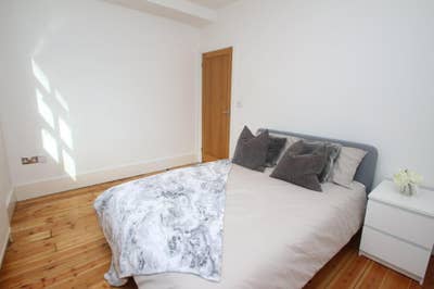 Looking for a friendly flatmate - 2 bed NE1 Main Photo