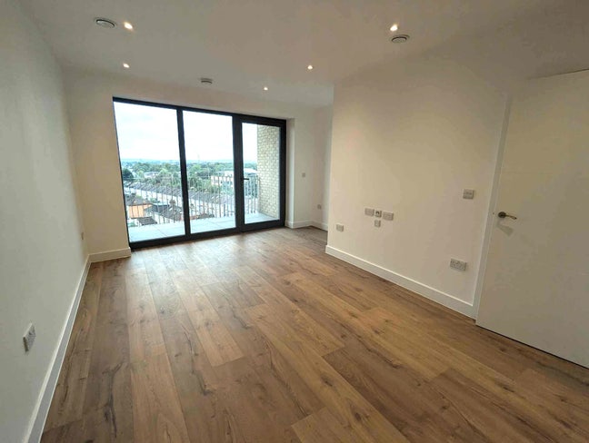2-bed Family Home in a Newbuild (Ilford, IG3) Main Photo