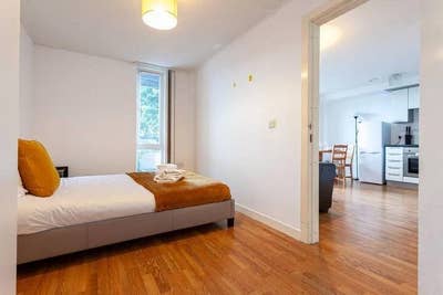 🏡 Furnished Double Room to Rent – M15 | &pound;600 PCM Main Photo