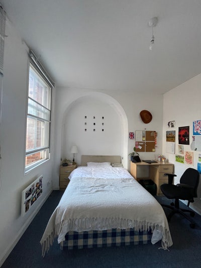 Room for Rent in City Centre  Main Photo