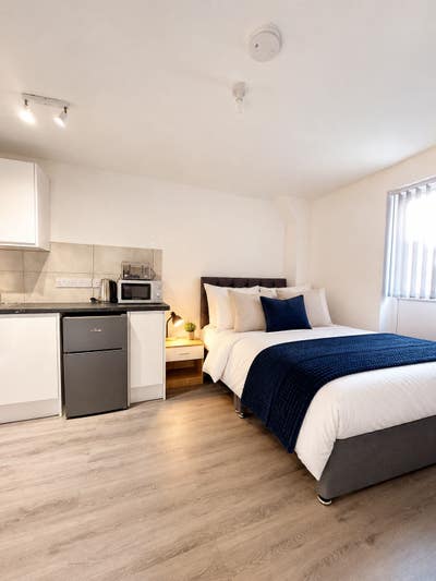 Spacious Studio | Bills Included Main Photo