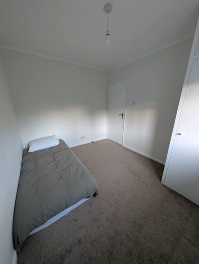 Double room near HH station - bills incl. Main Photo