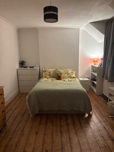 Lovely Double Room in West Hampstead Main Photo