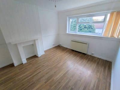 2 Bedroom Flat, WV4 6AQ Main Photo