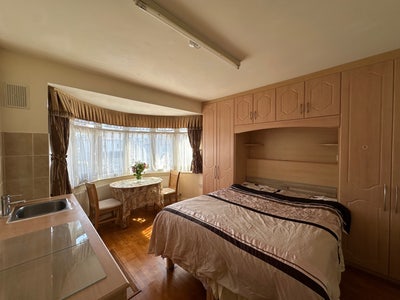 Specious double room  Main Photo