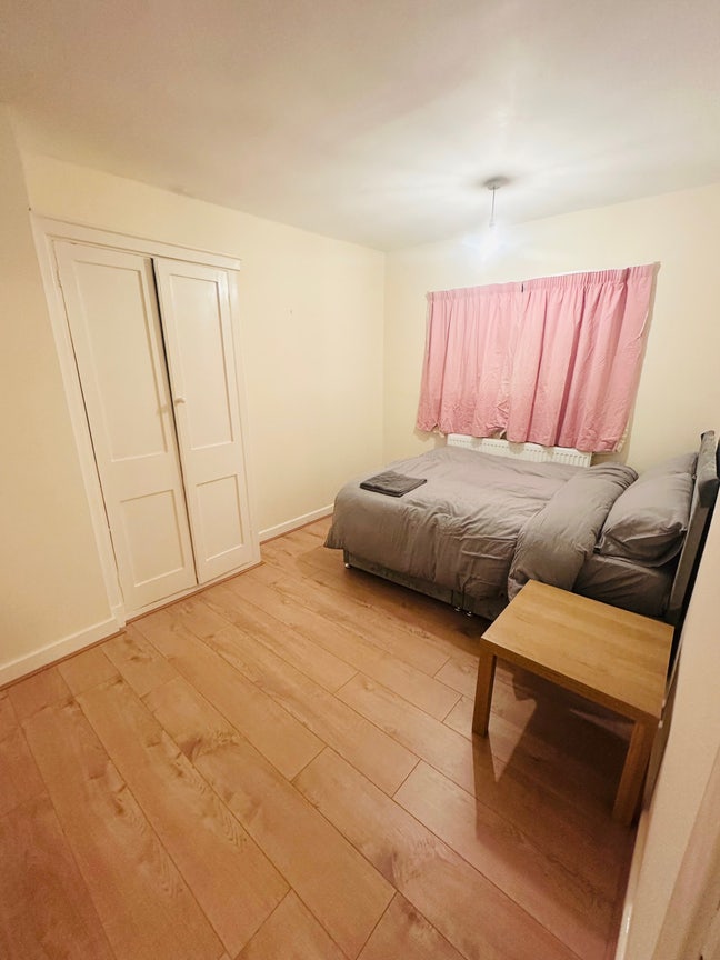 Comfortable Room Near Oxford Brookes and Hospitals Main Photo