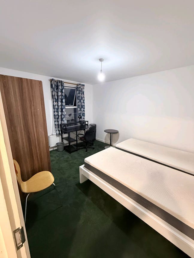 Nice Double Room for 1 Person in East. Ham E6 2Nb Main Photo