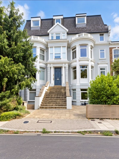 Beautiful large flat, ideal for medics Main Photo