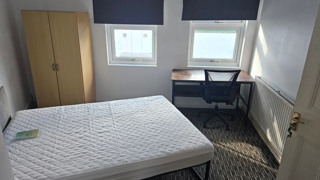 Bangor -Room available on Friars Road Main Photo