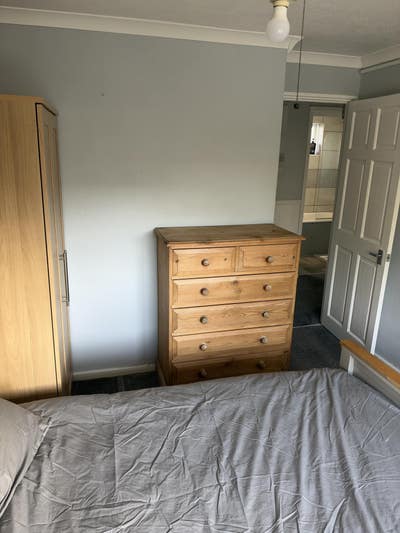 2 large rooms for rent  Main Photo