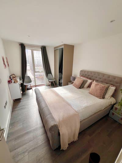 Zone 1 -Central - Double Room - Newbuild - Terrace Main Photo