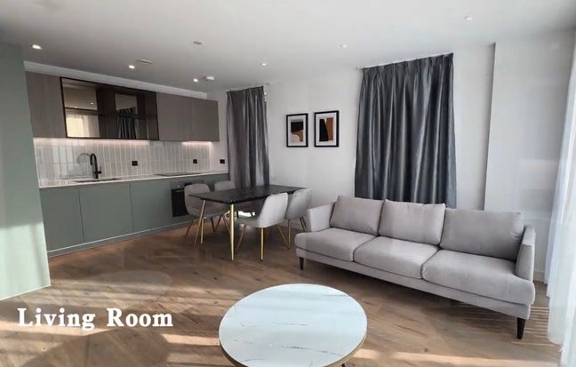 1Room in a 2bed 2bath modern apartment  Main Photo