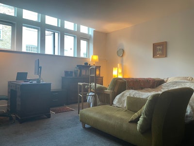 Great Location - Very Large Room in Shared Flat Main Photo