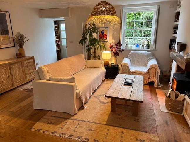 3 Bed Countryside Cottage Main Photo