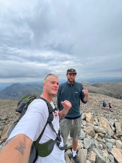 Two easy  going 24 year old friends looking t... Main Photo