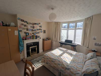 Spacious and affordable double room in Cowley Main Photo