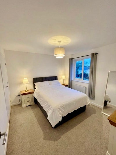 Double Rooms in Quiet location 5min walk NDDH Main Photo