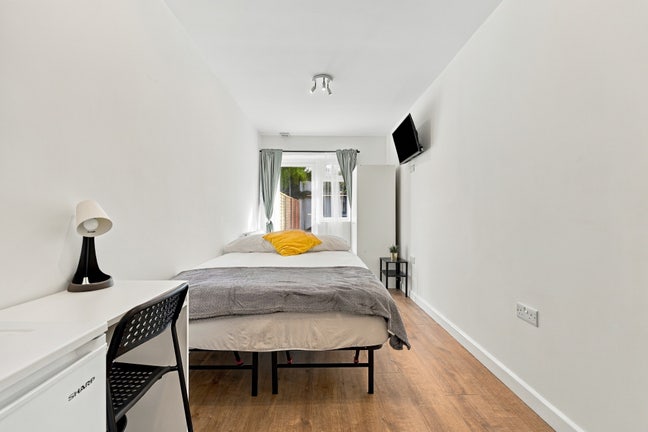NTT2 - Studio Room Cherry Hinton Main Photo