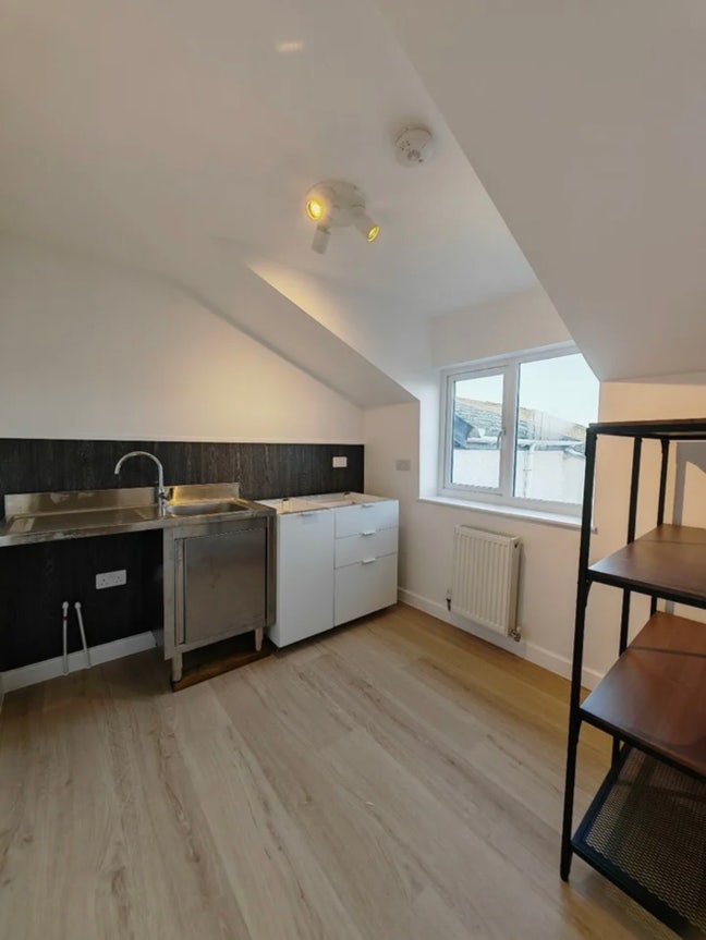 Studio flat in Corsham  Main Photo