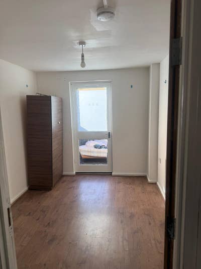 Double room to let in N8 Main Photo