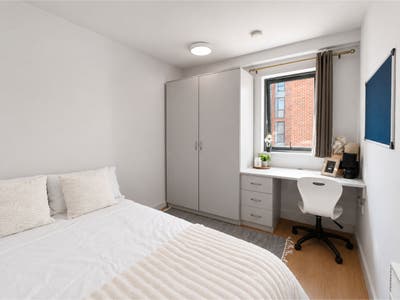 Modern Ensuite Student Living in Liverpool Main Photo