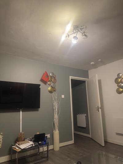 Shared Room Available  Main Photo