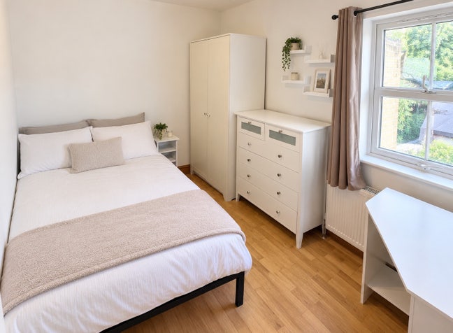 🏠Large Double Bedrooms (Near Brunel) 🏠 Main Photo