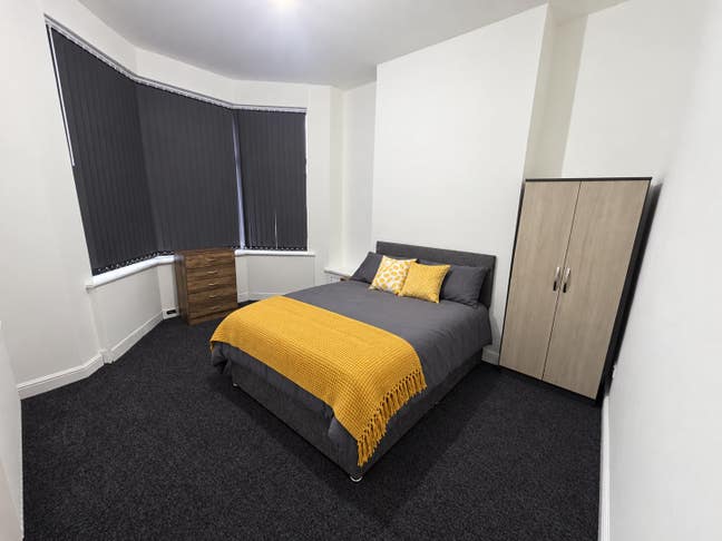 Newly Refurbished Rooms Available Now in TS1 Main Photo