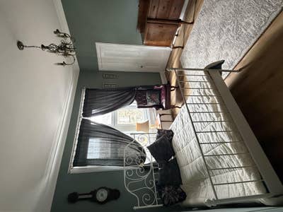 Stylish Room for rent  Main Photo
