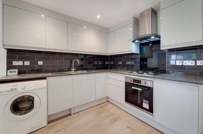 All bills in included 1 bedroom Maisonette Main Photo