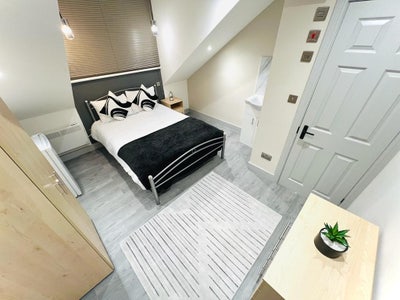 🛏️ 3 Ensuite Rooms to Let in Norwood Main Photo